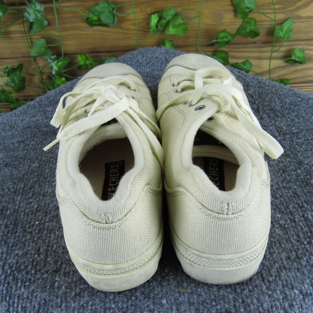 SKECHERS Men's  Sneaker Beige‎ Canvas Size 6 Medium  Used 2025